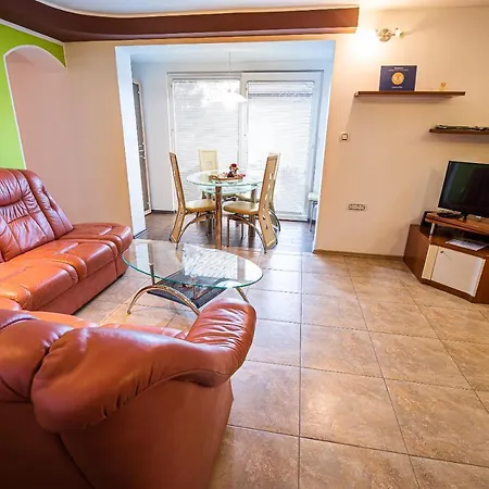 Ole Apartment Tolmin